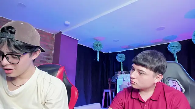 HotThreesoome online show from 21, 3, 2026