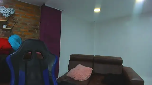 HotThreesoome online show from 9, 1, 2026