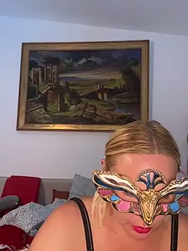  DaLiDa  online show from 13, 12, 2025