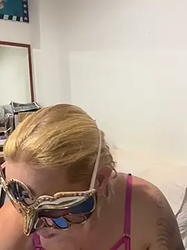  DaLiDa  online show from 19, 12, 2025