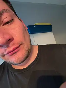 CharlyAlfa22 online show from 28, 3, 2026