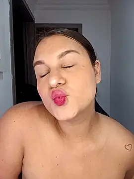 Valeriaa 21 online show from 18, 3, 2026