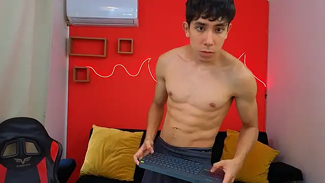 Snapshot of Neo_Twink chatting on 14, 6, 2026 Neo Twink online show from 14, 6, 2026