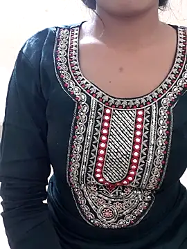 Riya rani8 online show from 12, 4, 2026