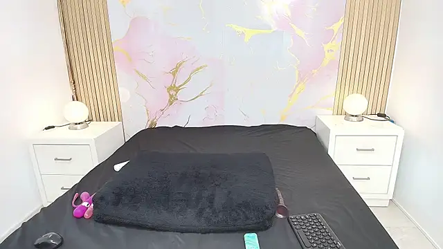 AprillRoss online show from 29, 5, 2026