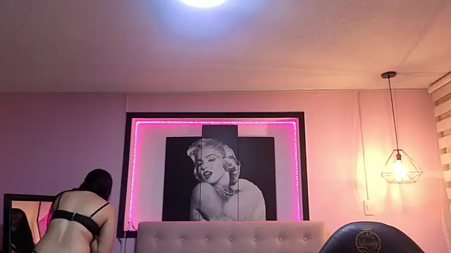 Sara valderrama  online show from 13, 2, 2026