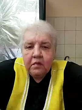 Snapshot of HapinessLovee chatting on 17, 12, 2025 HapinessLovee online show from 17, 12, 2025