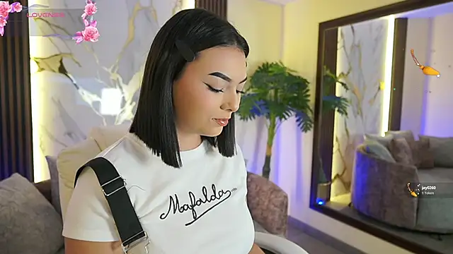 LiaWheeler online show from 5, 12, 2025