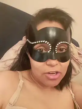 h4cPaolaMascherata online show from 1, 6, 2026