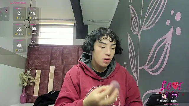 Kiara Fox   online show from 25, 2, 2026