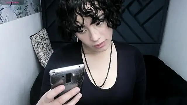 Kiara Fox   online show from 9, 1, 2026