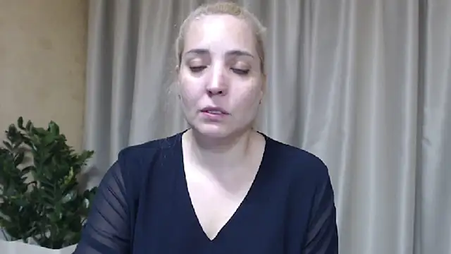Snapshot of sweetpussy chatting on 4, 6, 2026 sweetpussy online show from 4, 6, 2026