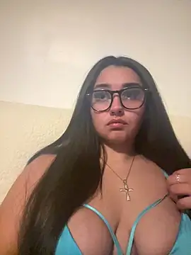 Snapshot of Wild_Busty_Niyah_XX chatting on 15, 4, 2026 Wild Busty Niyah XX online show from 15, 4, 2026
