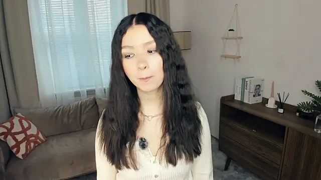 LonaLongsdorf online show from 10, 1, 2026