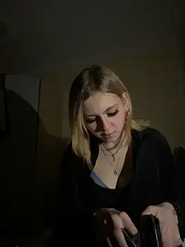 Milly-Kiss online show from 15, 1, 2026