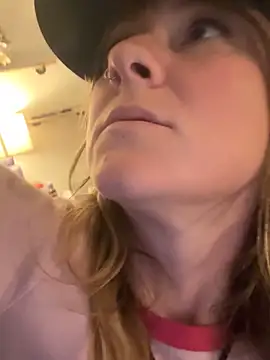 alluringpixie online show from 10, 3, 2026