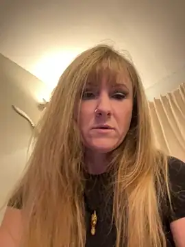 alluringpixie online show from 16, 3, 2026