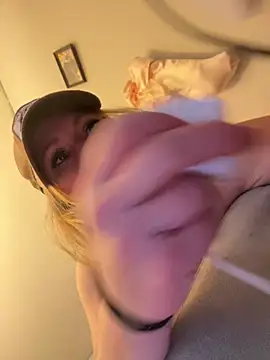 alluringpixie online show from 6, 3, 2026