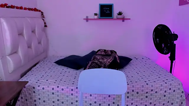 vaalentiino online show from 12, 1, 2026