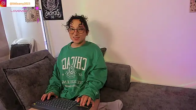 Snapshot of little__ammy chatting on 14, 6, 2026 little ammy online show from 14, 6, 2026