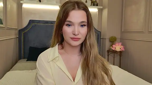 Lina Sinerz online show from 12, 6, 2026