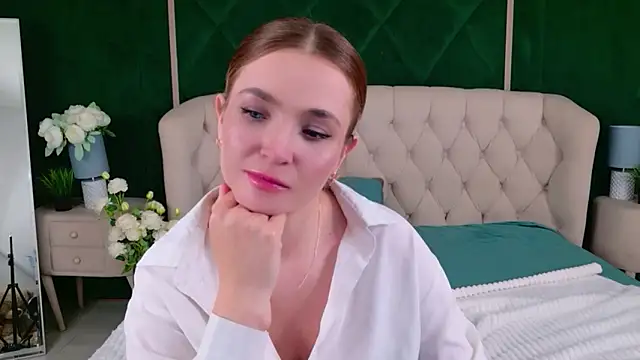 Lina Sinerz online show from 14, 6, 2026