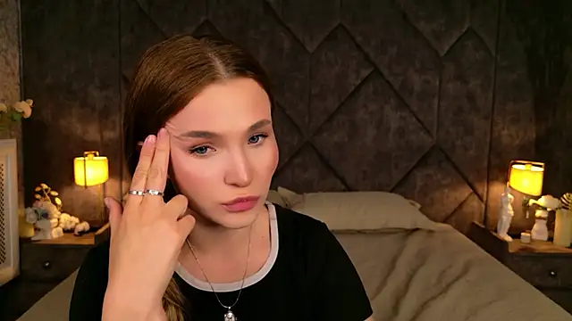 Lina Sinerz online show from 19, 6, 2026