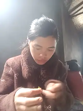 Snapshot of mon-monk chatting on 18, 12, 2025 mon-monk online show from 18, 12, 2025