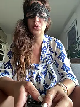 Snapshot of Deborahoff chatting on 2, 7, 2026 Deborahoff online show from 2, 7, 2026