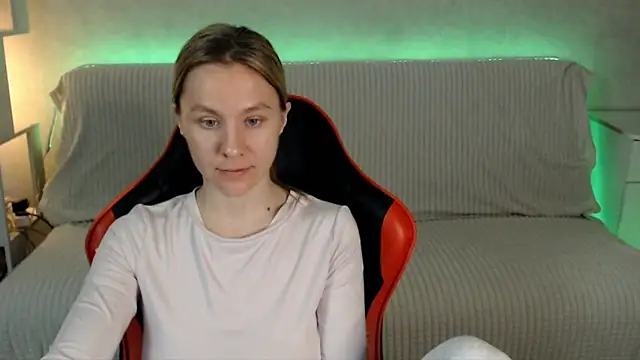MiaBun1 online show from 6, 5, 2026