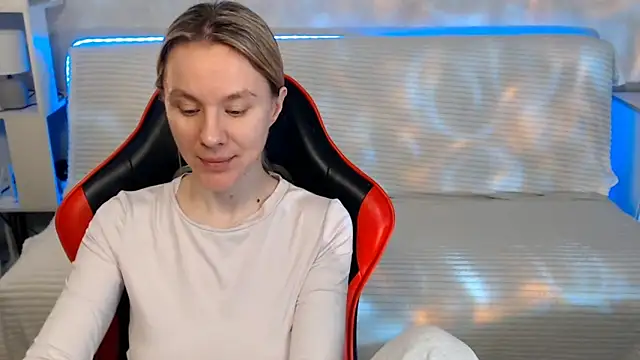 MiaBun1 online show from 24, 4, 2026