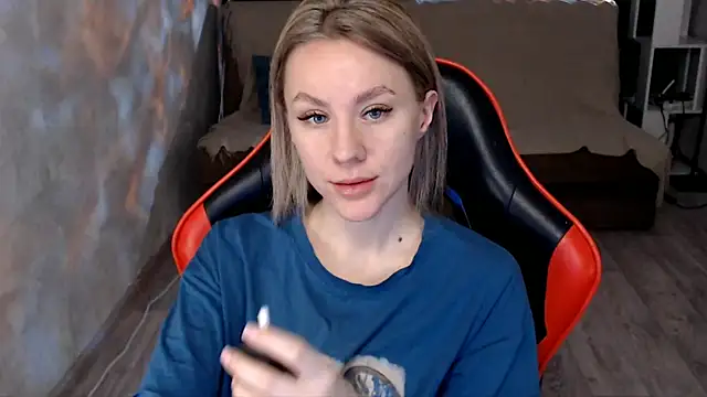 MiaBun1 online show from 13, 2, 2026