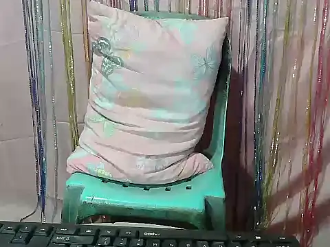 HotCreamyPussy4u online show from 16, 1, 2026