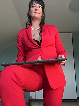 CherryCherry03 online show from 24, 4, 2026