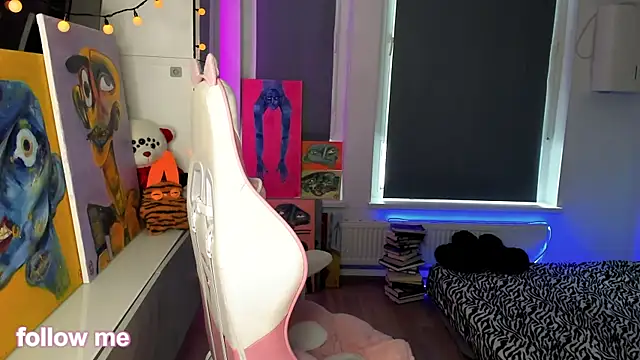 enigmastella online show from 13, 1, 2026