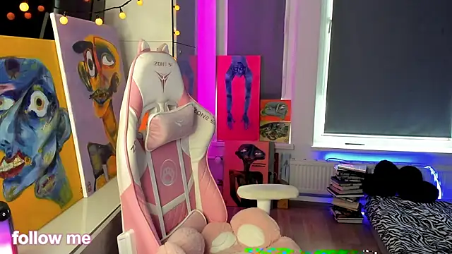 enigmastella online show from 10, 1, 2026