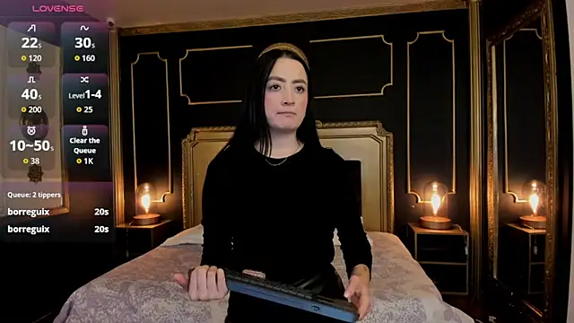 Snapshot of Sabrina_Cutte chatting on 8, 6, 2026 Sabrina Cutte online show from 8, 6, 2026
