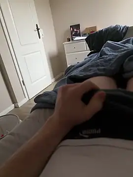 Snapshot of angei094 chatting on 18, 12, 2025 angei094 online show from 18, 12, 2025