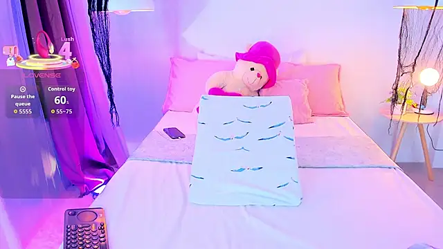  Xynara owo online show from 17, 12, 2025