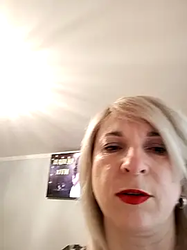 AhlyssaLove1155 online show from 13, 5, 2026