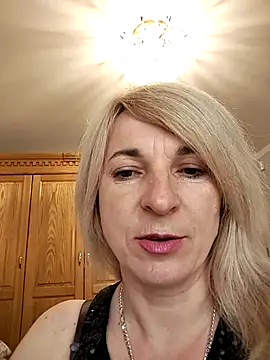 AhlyssaLove1155 online show from 29, 5, 2026