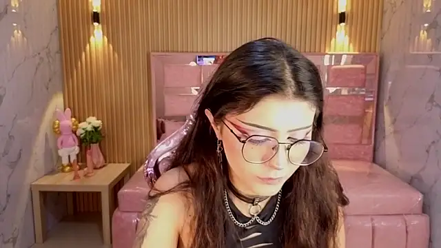 Snapshot of miss_devil_s chatting on 8, 1, 2026 miss devil s online show from 8, 1, 2026