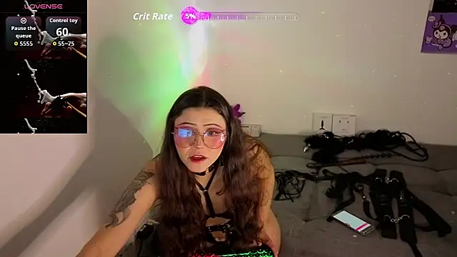 miss devil s online show from 10, 7, 2026