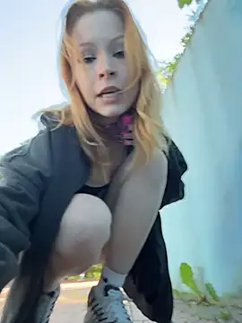  Little Ginger online show from 27, 6, 2026