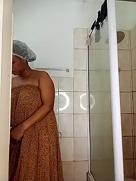   JuicyAss  online show from 10, 1, 2026