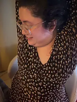 VanesssaMilf  online show from 14, 7, 2026