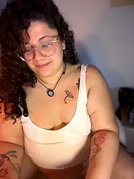 VanesssaMilf  online show from 8, 4, 2026