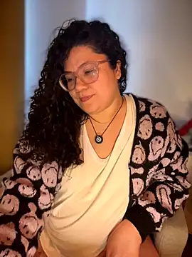 VanesssaMilf  online show from 7, 2, 2026