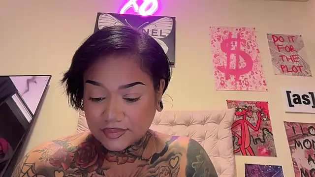 Itsonlyvirgo online show from 3, 4, 2026