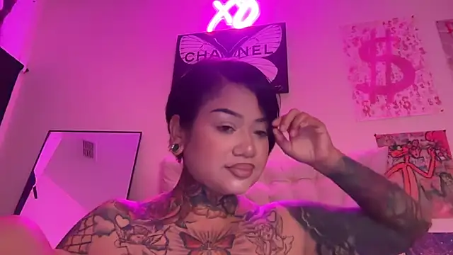 Itsonlyvirgo online show from 2, 4, 2026